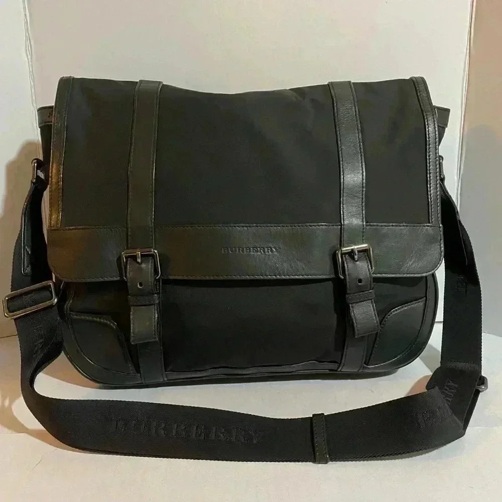 Burberry Unsex nylon leather trimmed messenger bag